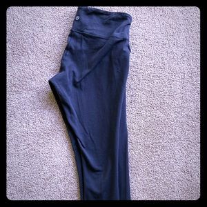Lululemon Black WU crops - Size 10 - well loved ❤️